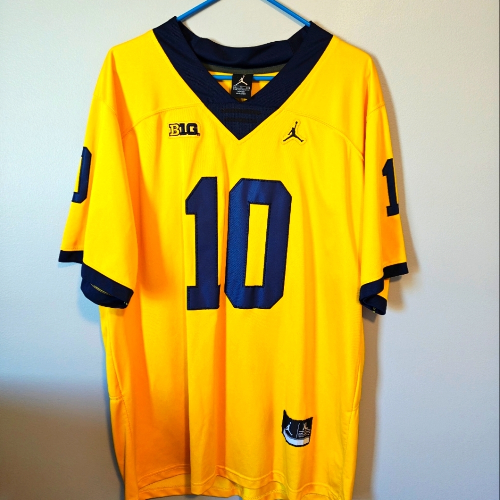 Nike Michigan Jersey (Tom Brady) Limited Edition